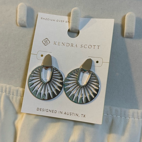 Kendra Scott Jewelry - Kendra Scott Hattie Sunburst Statement Earrings Small Rhodium NWT silver